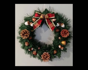 12" Holiday Wreath with Natural Elements