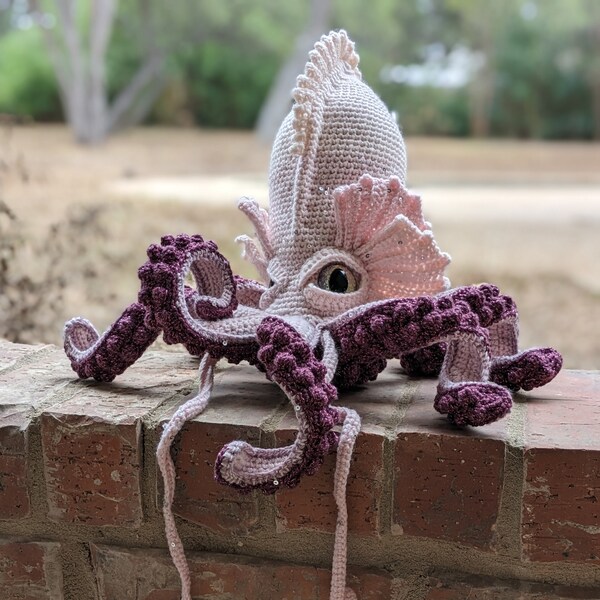 PHYSICAL ITEM Handmade Crochet Kraken
