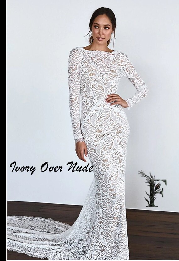 Stretch Lace Sheath Wedding Dress 