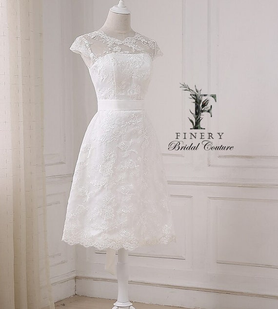 Short Knee Length Lace Wedding Dress 