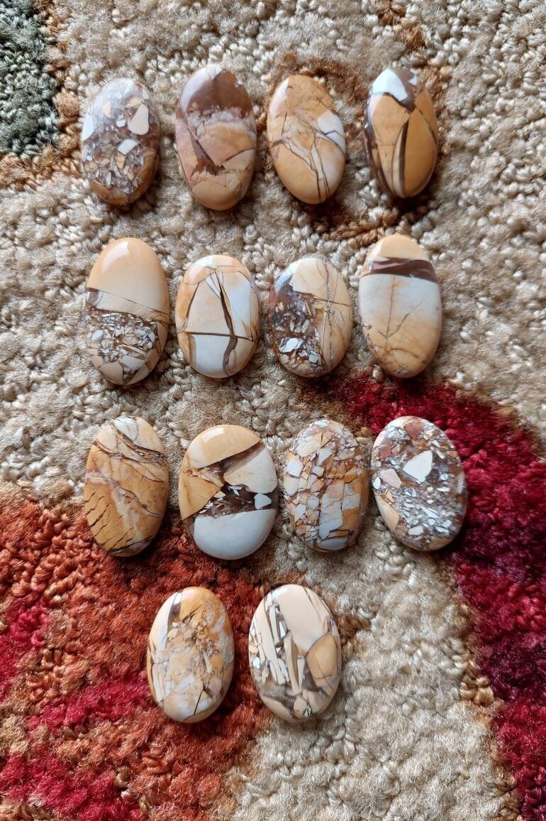 Brecciated Mookaite Jasper Cabochons: Australian Crystal - Etsy