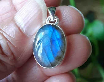 Labradorite PETIT PENDANTS (Sterling Silver + AAA grade crystals) **Price is for one pendant**