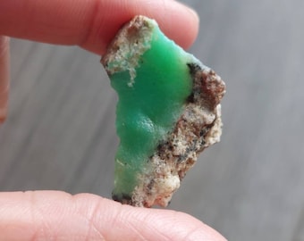CHRYSOPRASE (Raw, Australian AAA quality) *Price is for one crystal*