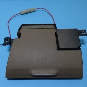 1980-1986 Para la consola central de la camioneta F-150 Cenicero color tostado