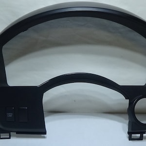 2004-2007 Nissan Armada Titan Instrument Cluster Bezel Trim