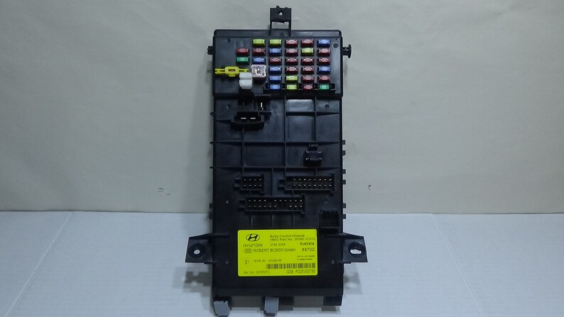 2003-2008 Hyundai Tiburon Body Control Module BCM Fuse Box 95490-2C410