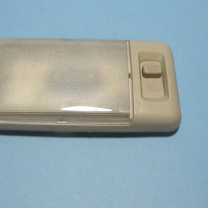 1999-2004 Land Rover Discovery 2 Overhead Dome Light