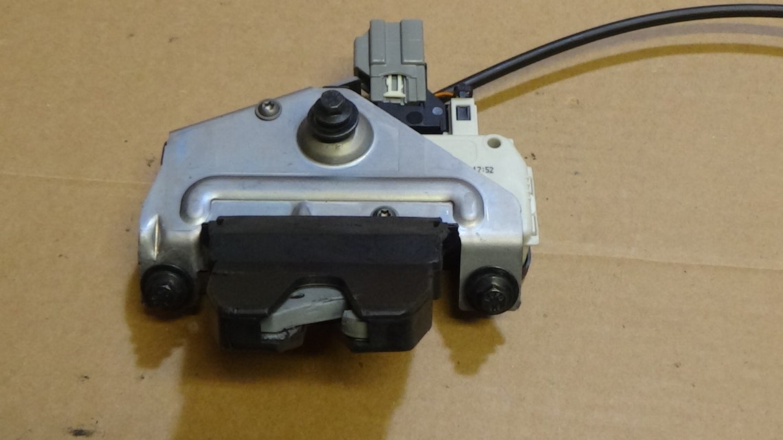 20052009 Volvo S60 Trunk Lock Latch Actuator Etsy