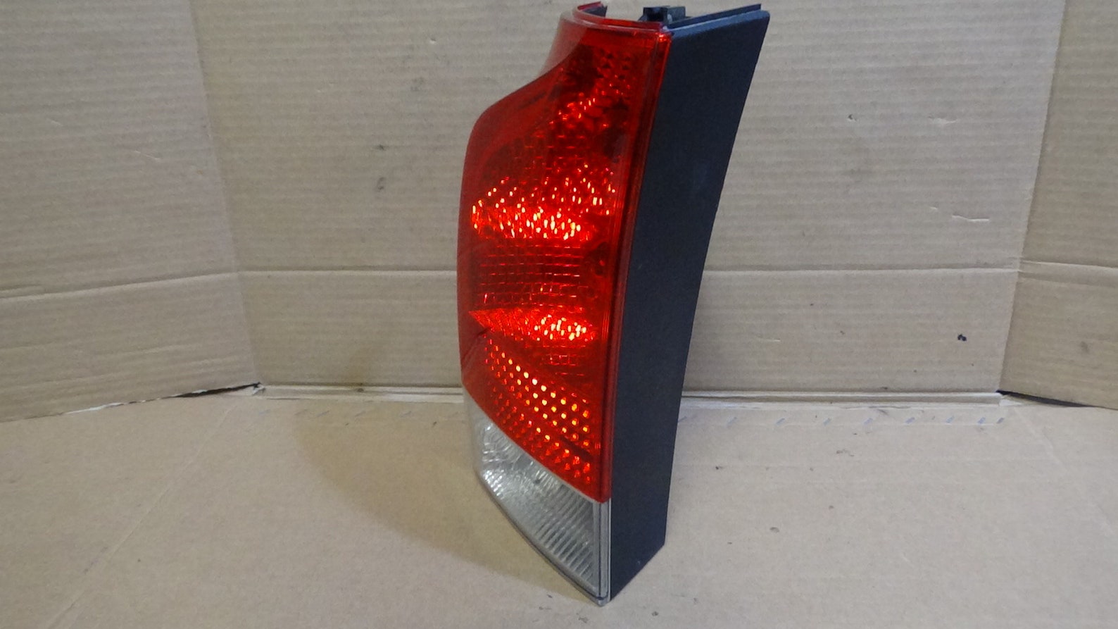 20052007 Volvo XC70 Left Rear Lower Tail Light Assembly Etsy