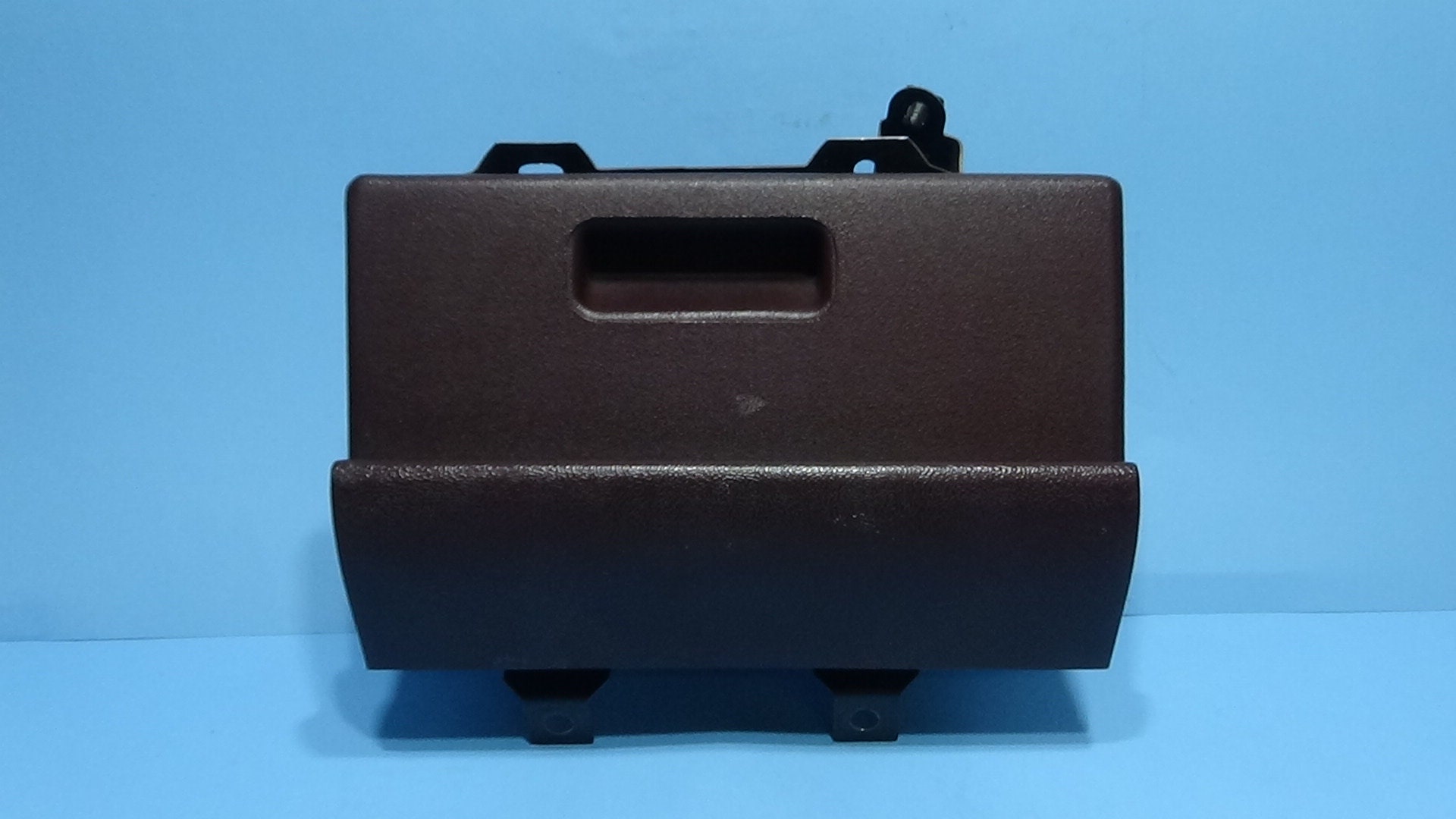 1988-1994 Chevy GMC Sierra Silverado Front Dash Ash Tray Red