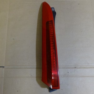 2000-2006 Volvo XC90 Upper Left Reflector Tail Light Assembly