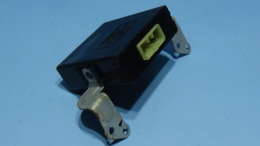 19851989 Toyota MR2 Cooling Fan Relay Module 8592717011 Etsy Canada