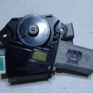 2003-2009 Toyota 4Runner Sunroof Sliding Motor