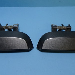 2004-2010 Nissan Armada Left Right Rear Exterior Door Handle Gray