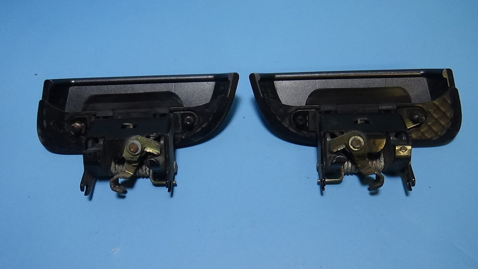 20042010 Nissan Armada Left Right Rear Exterior Door Handle Gray Etsy