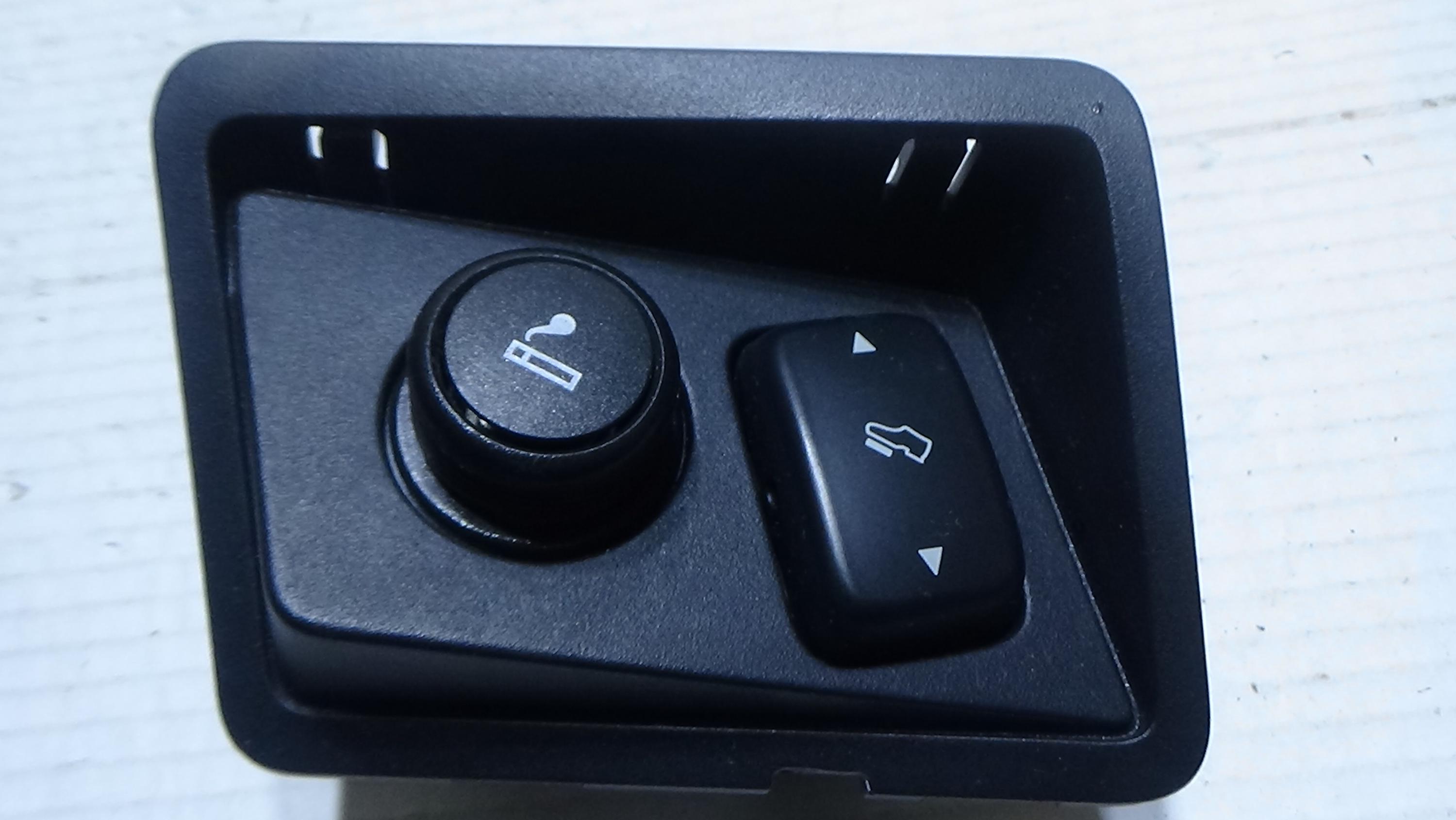 f250 cigarette lighter 2008-2010 Ford F250 F350 Cigarette Lighter Power Pedal Switch