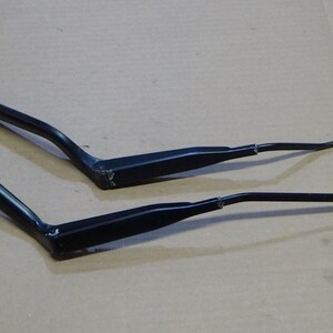 1998-2000 Volvo S70 Left Right Windshield Wiper Arm