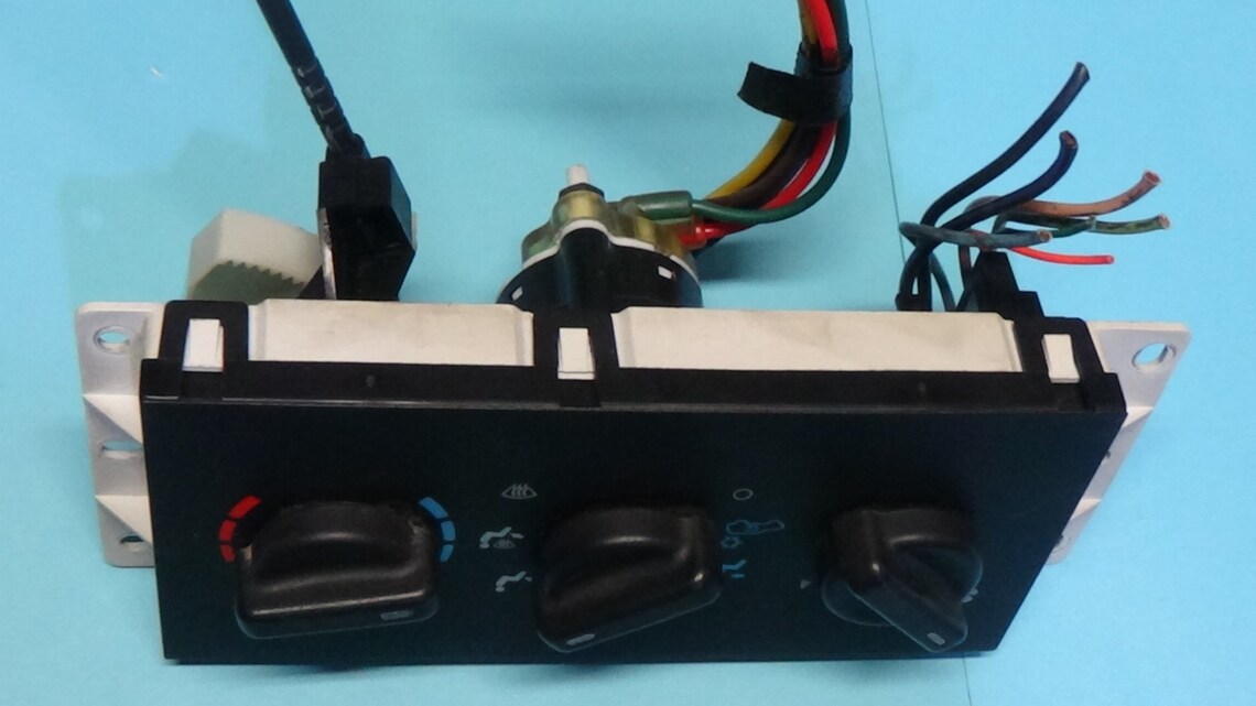 2000 Jeep Cherokee Ac Low Pressure Port