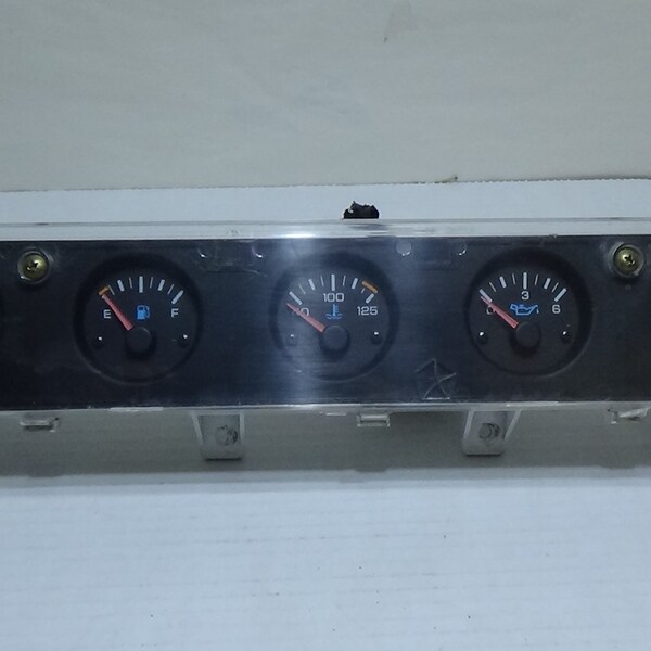 1992-1995 Jeep Wrangler YJ Center Dash Gauges Cluster