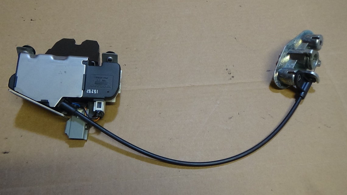20052009 Volvo S60 Trunk Lock Latch Actuator Etsy
