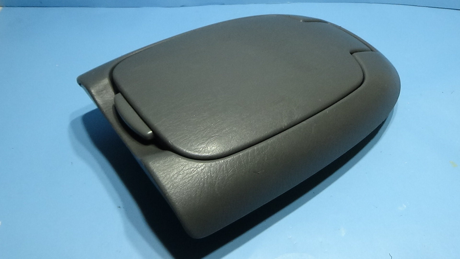2001-2007 Toyota Mammutbaum Mittelkonsole Armlehne Grau