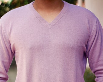 100% Cashmere Light Purple V-neck Pullover Sweater For Men, Men's Cashmere Sweater, Men's Woolen Sweater, Men's Pullover, Gift for Boyfriend