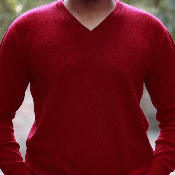 Red Cashmere V-neck Pullover Sweater For Men, Men's Cashmere Sweater, Men's Woolen Sweater, Men's Pullover, Gift for Boyfriend
