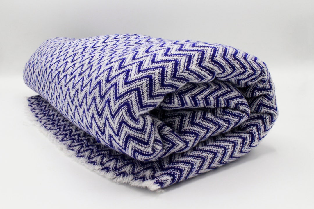 100 Cashmere Wool Blanket, Warm Soft Classic Blue & White Chevron