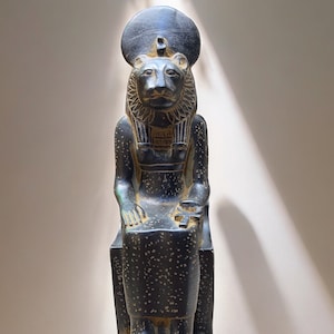 素晴らしいセクメト像、古代エジプトの戦争力の女神、手作りのエジプトの骨董品、彫刻、エジプトの神々、エジプト神話の像