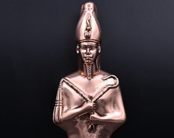 Estatua de Osiris de cobre hecha a mano: réplica del dios egipcio