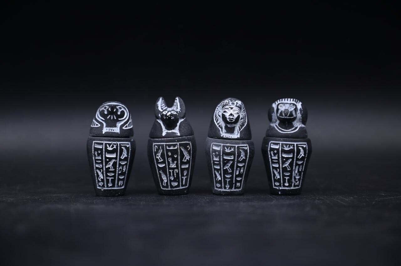 手作りの石製カノプス壺：エジプトの神のレプリカ - Etsy 日本
