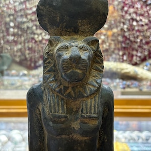 Basalt Sekhmet Statue – Altägyptische Löwengöttin der Kraft & Heilung – Handgemachte Museums-Replik Skulptur – Hergestellt in Ägypten