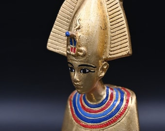 Réplica antigua de la estatua de Osiris, dios egipcio del inframundo