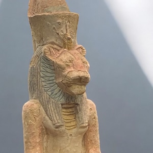 ヴィンテージ セクメト像 古代エジプトの戦争力の女神 手作り エジプトの骨董品 彫刻 エジプトの神々 像 エジプト神話