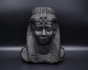 ハトシェプスト女王像 - 古代エジプトのファラオ、ハトシェプスト