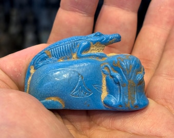 ヴィンテージのエジプト製ブルーカバの置物 – メトロポリタン美術館