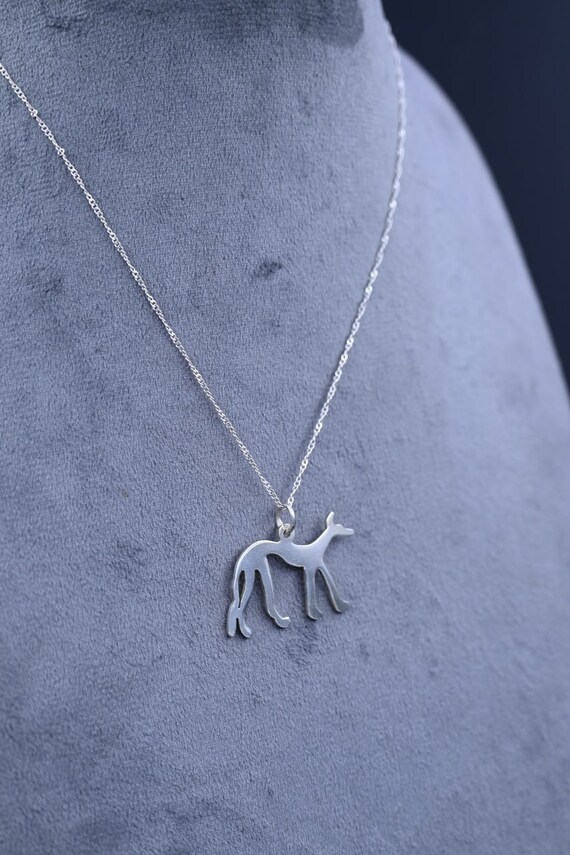 シルバーアヌビスネックレス：エジプトのジャッカルのお守り - Etsy 日本