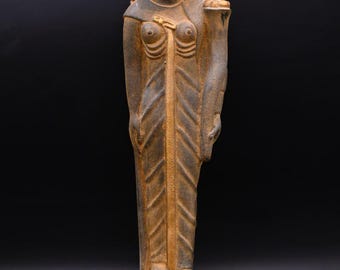 ネフェルティティ女王の最もリアルな胸像 - 古代エジプトの記憶と神性