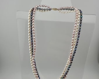 Collar de perlas de agua dulce de varias hebras con cierre de oro de 14 quilates de estilo vintage – Elegancia tricolor