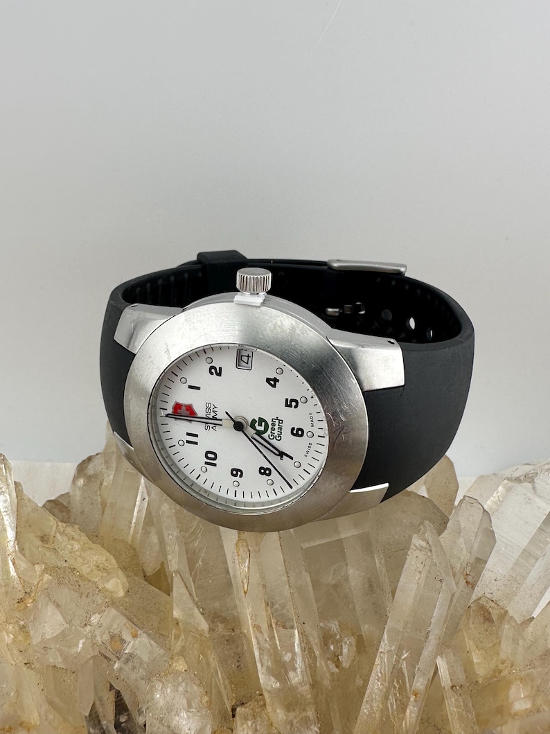Victorinox Swiss Army Peak series watch with Green Guard Logo New Battery image 7