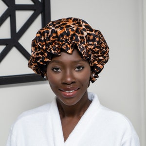 Reversible 100% Pure Silk Bonnet | Cheetah and Black Print Double layer 19 Momme Mulberry Silk Bonnet For Hair Protection