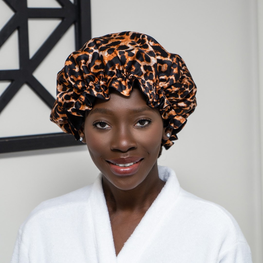 Reversible 100% Pure Silk Bonnet | Cheetah and Black Print Double layer 19 Momme Mulberry Silk Bonnet For Hair Protection