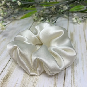 Reine Seiden Scrunchies. Echte Seiden Haarbänder. 100% Natürlicher Pferdeschwanzhalter aus Seide.