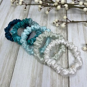 Teal shades 100% mulberry silk ultra thin scrunchies 19momme 6A Grade