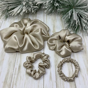 Champagne 100% Pure Mulberry Silk Scrunchies 19mm 6A Grade Chartreuse Silk Hair Ties