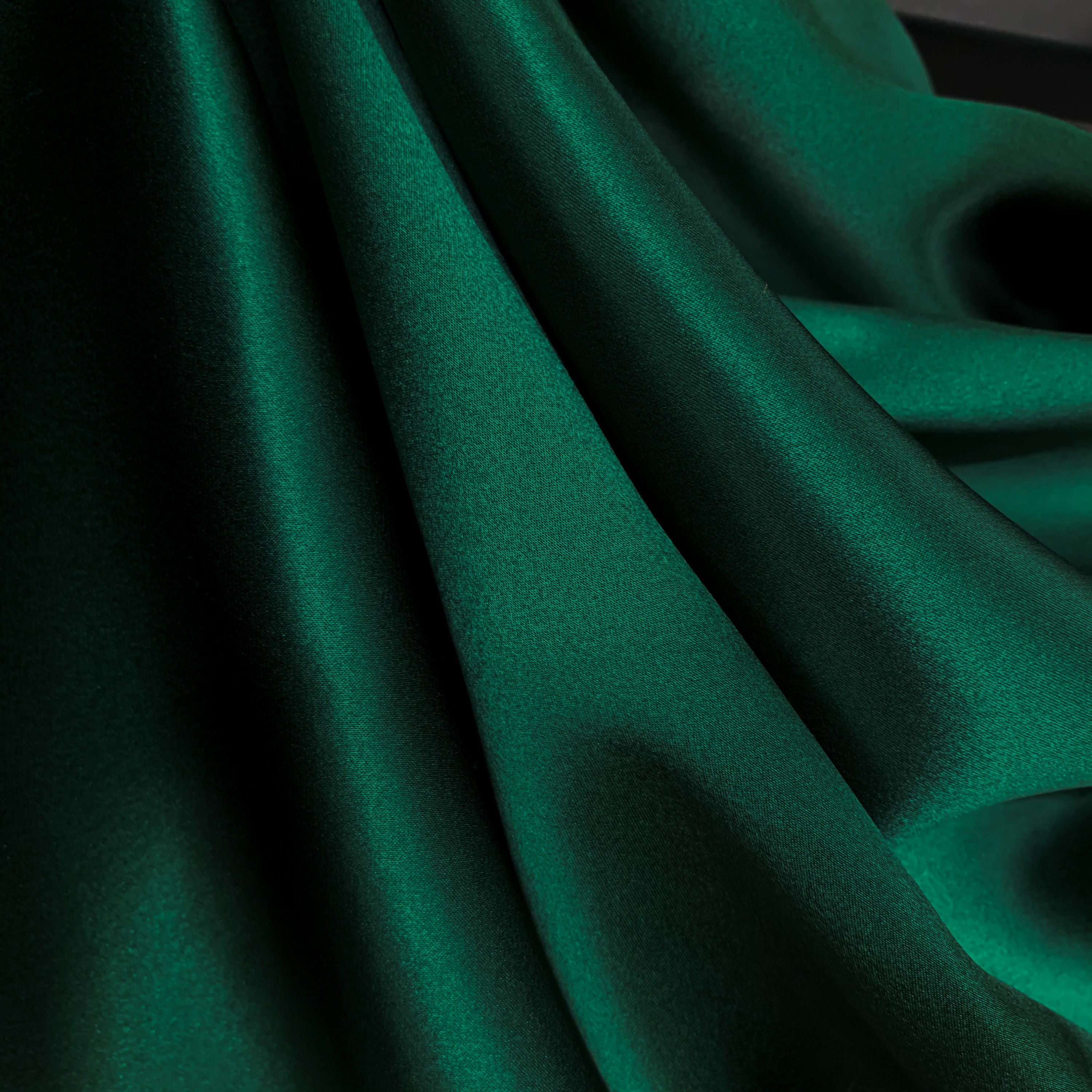 Dark Green 100% Pure Silk Fabric Solid Color Charmeuse Fabrics by The  Pre-Cut 1 Yard for Sewing Width 44 inch