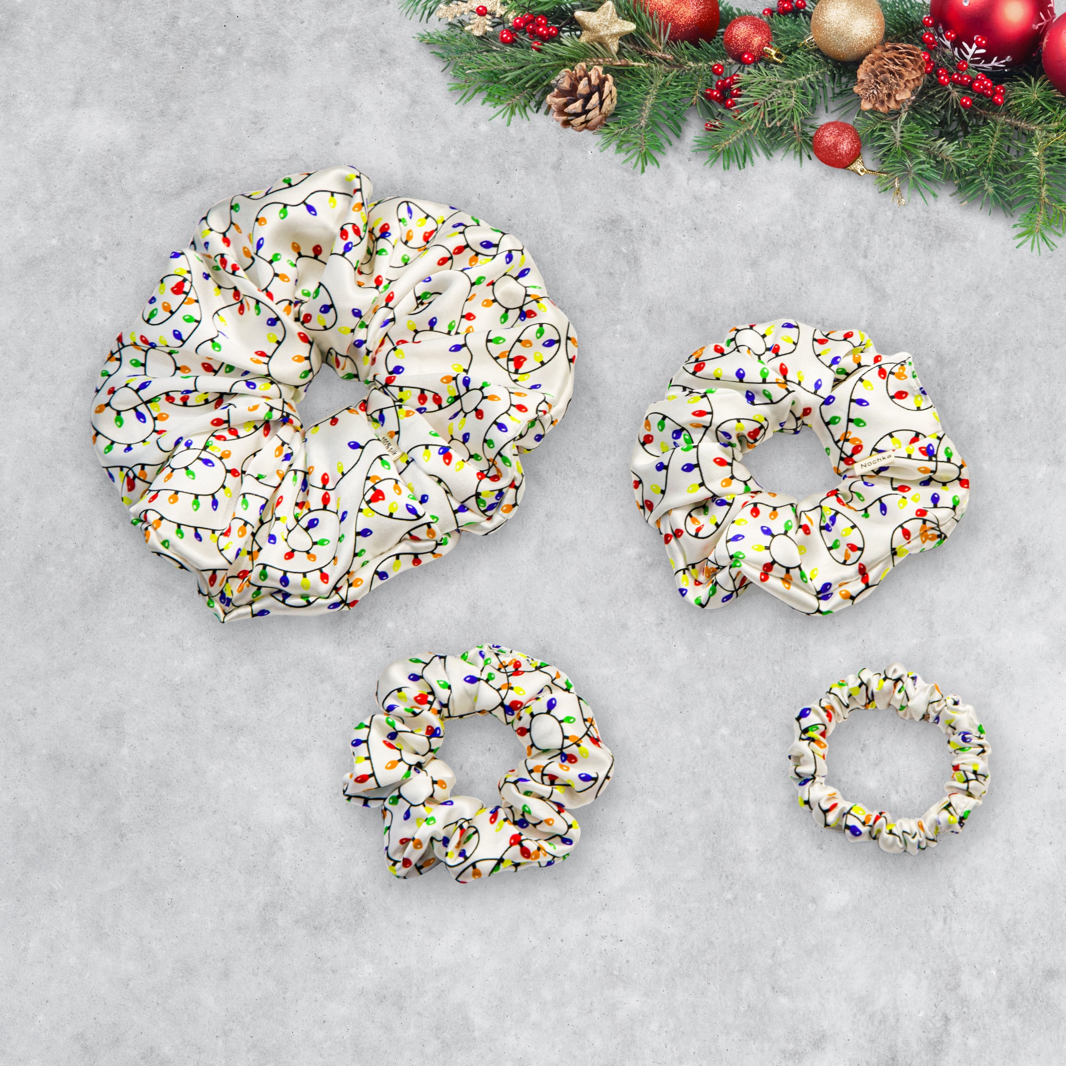 NWT ⚜️♥️⚜️ Sunday State Festive Christmas Scrunchie Set of 2 maxresdefault.jpg main image 2
