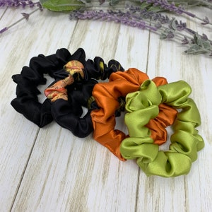 Real Silk Skinny Scrunchies. Mulberry Silk Hair Ties with Double Elastic. Vintage Print Pure Silk Hair Scrunchies.