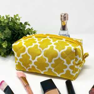 Gesteppte Schminktäschchen, süße Tasche, Schminktasche, Kulturtasche, Schminktasche kawaii, Reißverschlusstasche