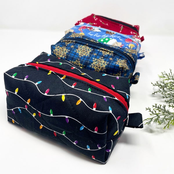Medium Christmas Box Bag Cosmetic Bag, Zipper Pouch, Bridesmaids Gift, MakeUp Bag, Small Make Up, Holiday Christmas Gift